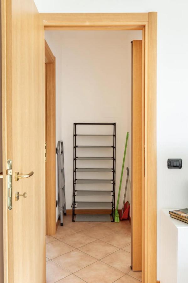 Lussuoso Attico Con Garage Gratis Vicino Al Duomo E Allo Ieo Mailand Exterior foto